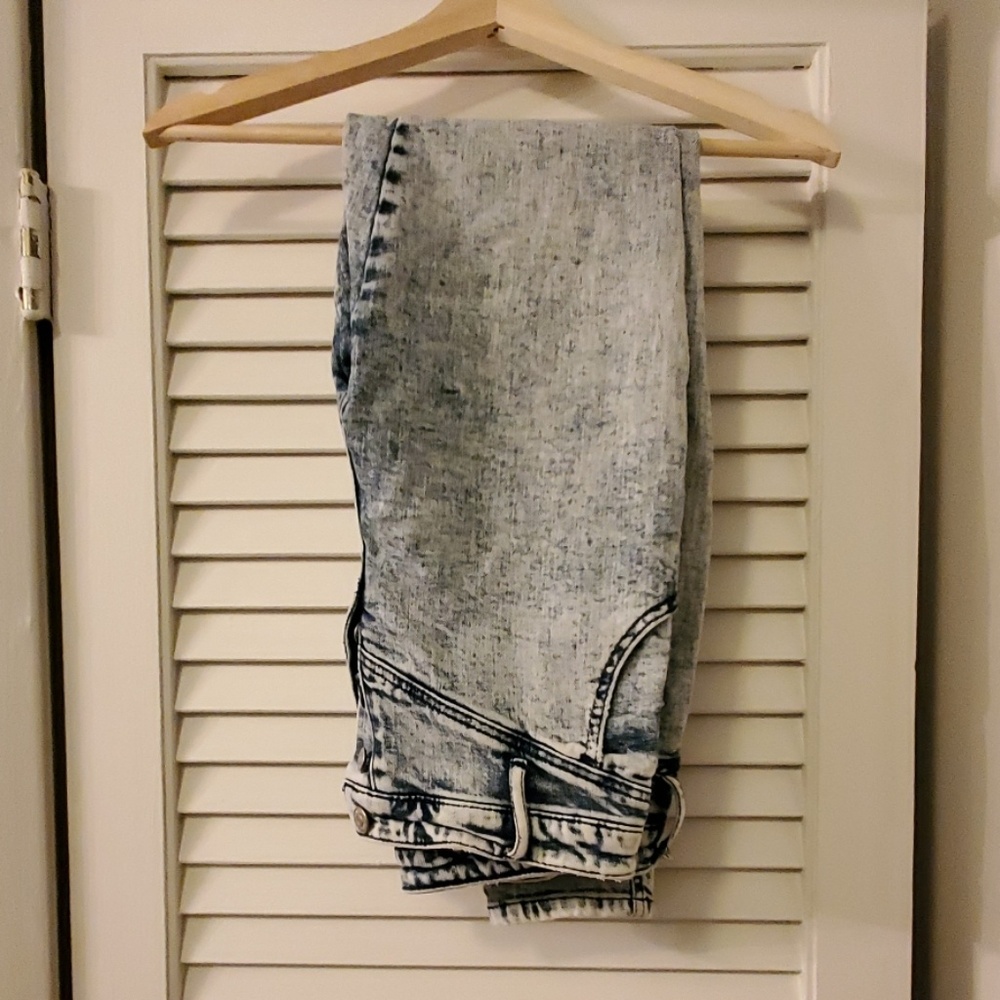 High-Waisted Skinny Jeans